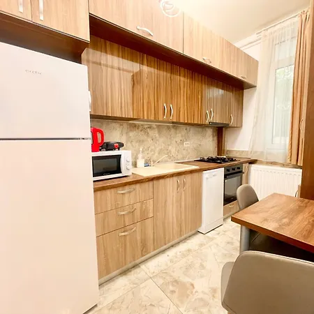 Διαμέρισμα Address 12 *